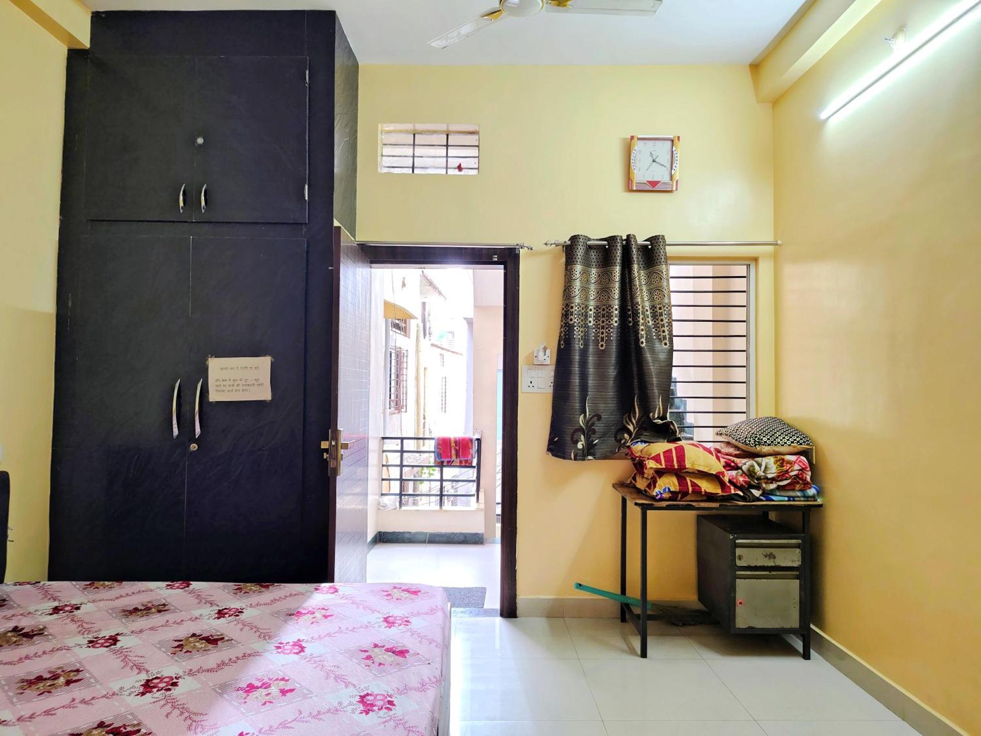 Anand Yatri Grah - Home Stay, Ujjain Buitenkant foto